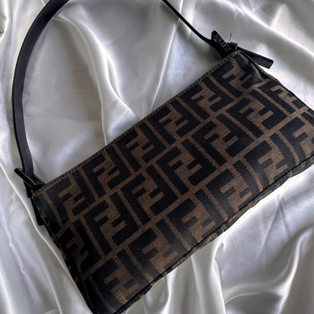Vintage FENDI zucca mini baguette. - Picture 8 of 15